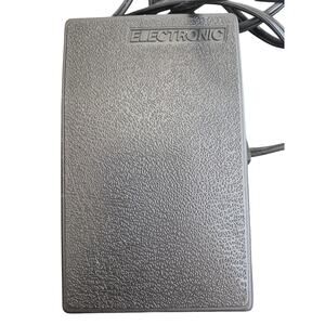 Singer Foot Pedal Electronic Speed Controller 36266-001 3 Small Plugs See photos